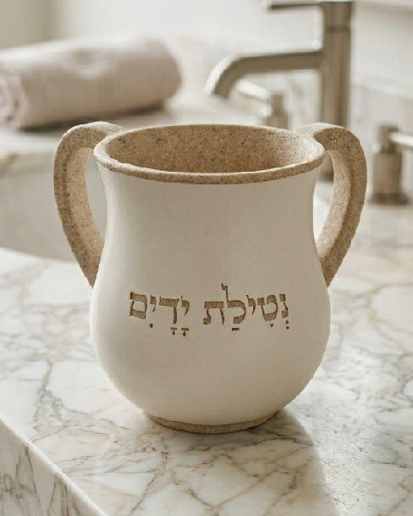 נטלה מהודרת מפולימר גוון אבן טבעית
